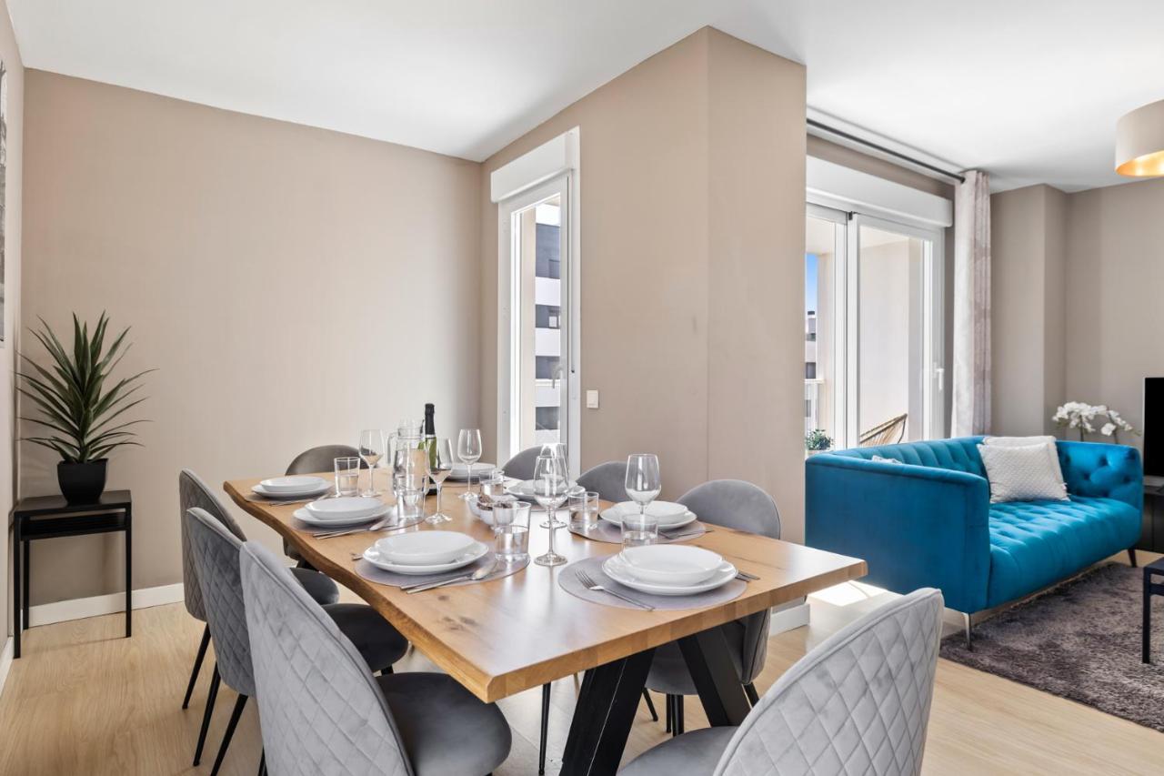 Luxury New Apartment City Center Estepona - Private Parking Exteriér fotografie
