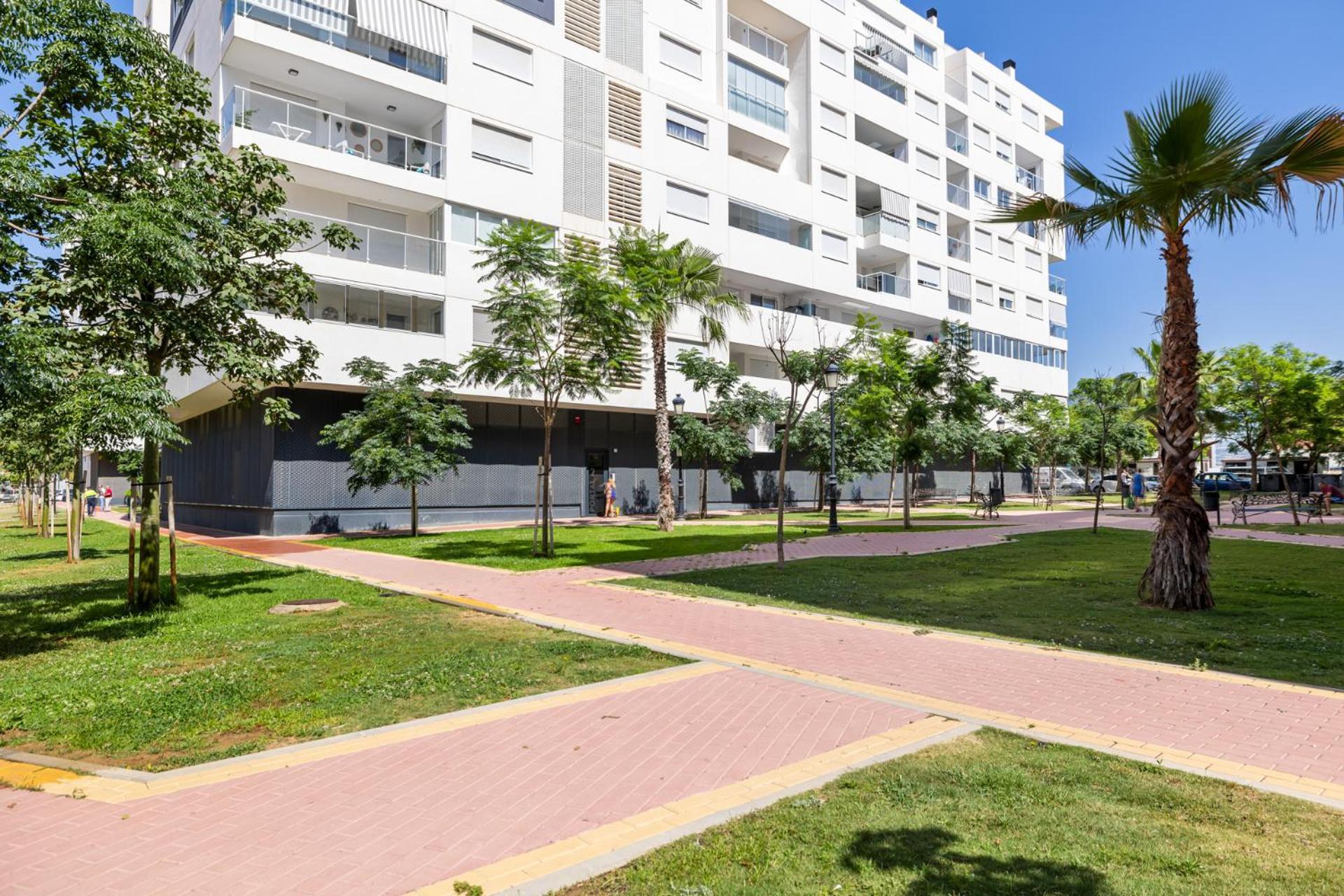 Luxury New Apartment City Center Estepona - Private Parking Exteriér fotografie