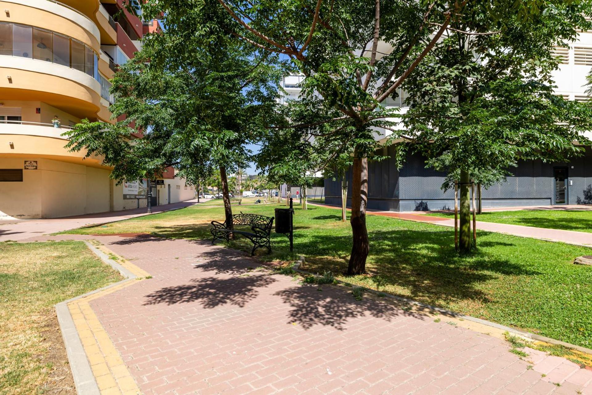 Luxury New Apartment City Center Estepona - Private Parking Exteriér fotografie